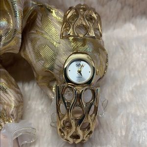 Stunning! One of a kind! Vintage watch-gorgeous!